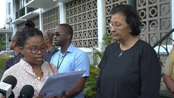 Surinaamse regering keert onbelaste overbruggingstoelage uit